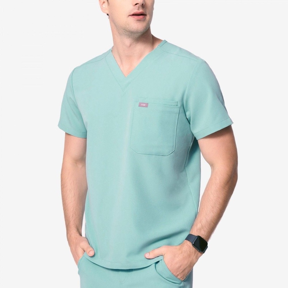 Men’s Sea Glass FIGS two pocket scrub top M